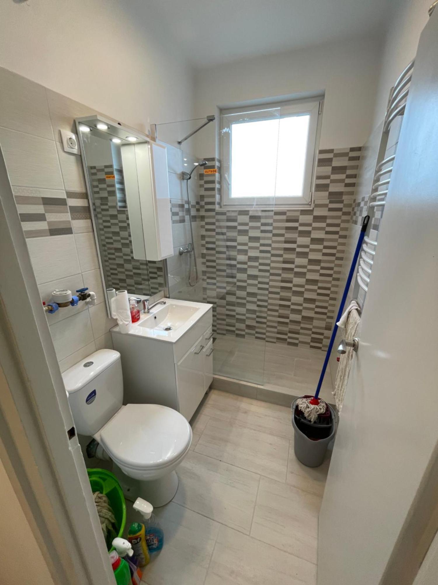Malompark Apartman With Free Parking Debrecen Exterior photo